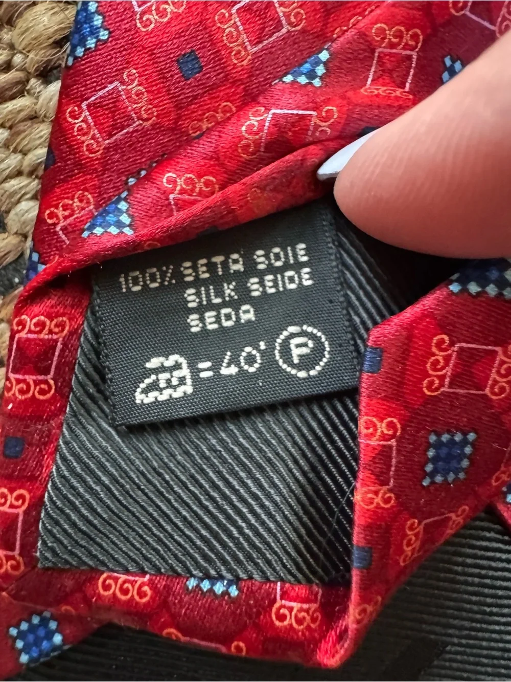 Ermenegildo Zegna Mens 100% Silk Tie Red Blue Made in Italy